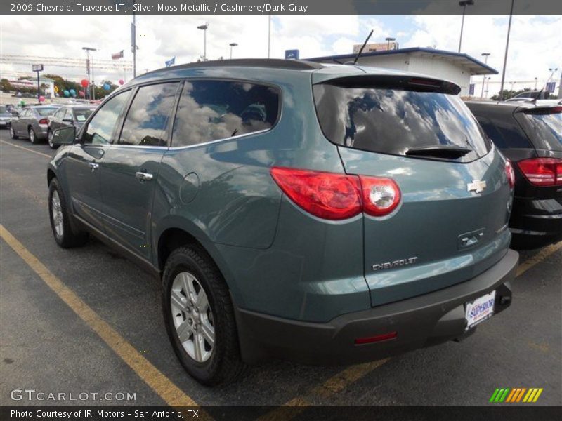 Silver Moss Metallic / Cashmere/Dark Gray 2009 Chevrolet Traverse LT