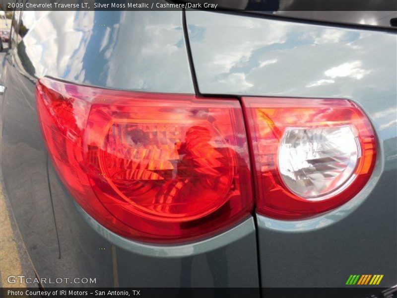 Silver Moss Metallic / Cashmere/Dark Gray 2009 Chevrolet Traverse LT
