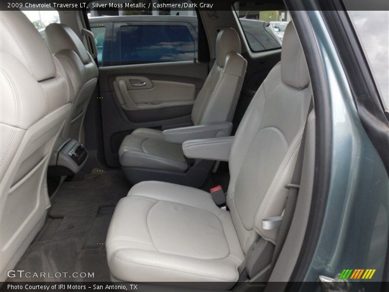 Silver Moss Metallic / Cashmere/Dark Gray 2009 Chevrolet Traverse LT