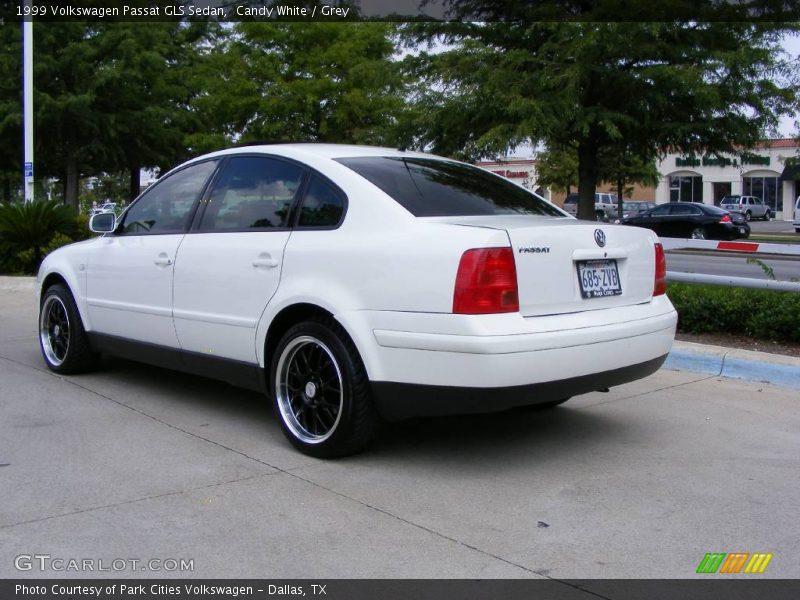 Candy White / Grey 1999 Volkswagen Passat GLS Sedan