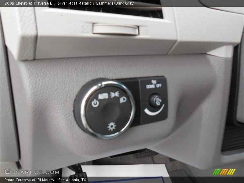 Silver Moss Metallic / Cashmere/Dark Gray 2009 Chevrolet Traverse LT