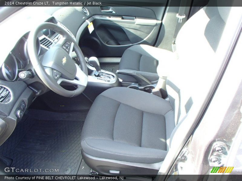 Tungsten Metallic / Jet Black 2014 Chevrolet Cruze LT