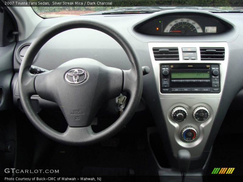 Silver Streak Mica / Dark Charcoal 2007 Toyota Yaris Sedan