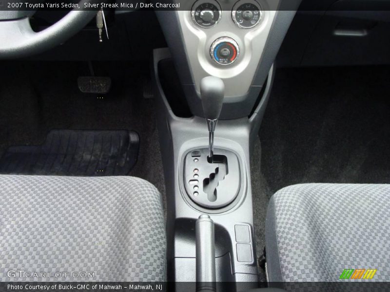 Silver Streak Mica / Dark Charcoal 2007 Toyota Yaris Sedan