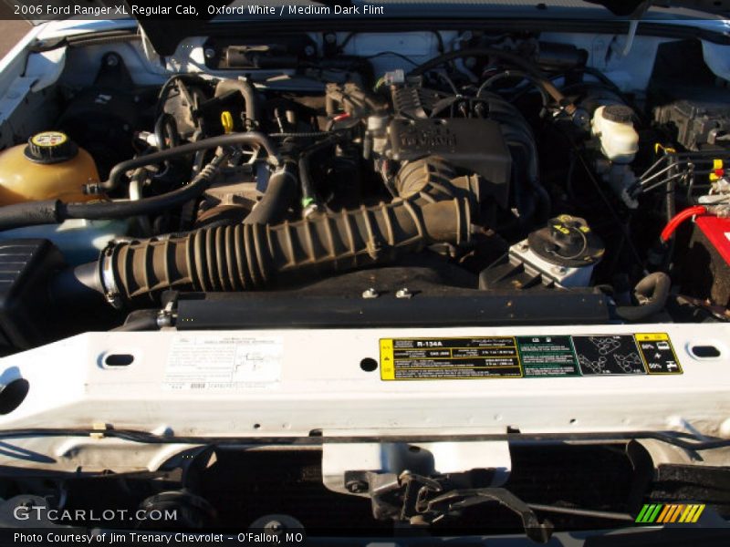 Oxford White / Medium Dark Flint 2006 Ford Ranger XL Regular Cab
