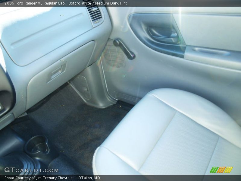 Oxford White / Medium Dark Flint 2006 Ford Ranger XL Regular Cab