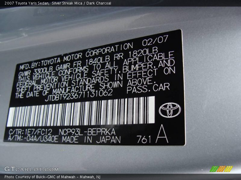 Silver Streak Mica / Dark Charcoal 2007 Toyota Yaris Sedan