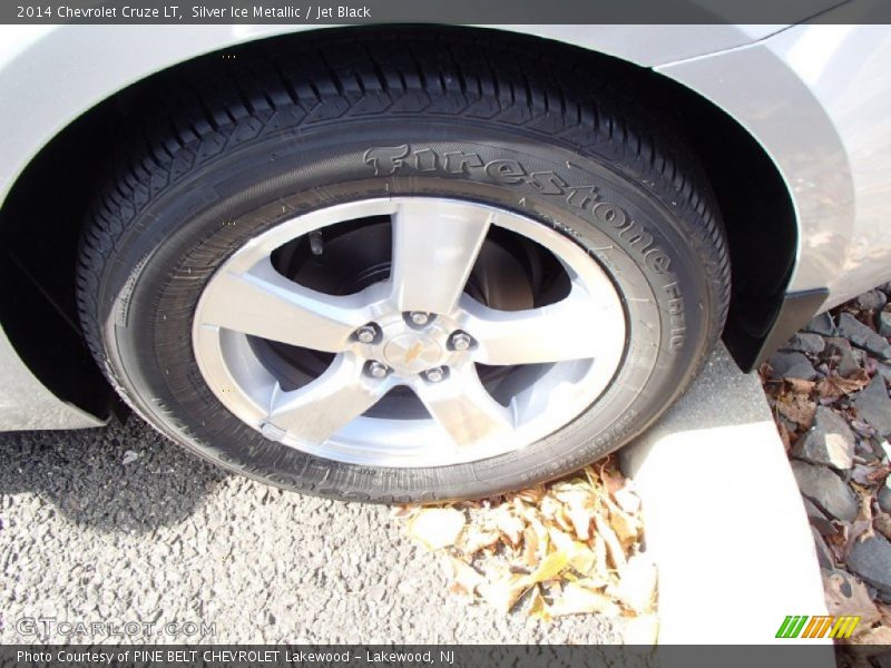 Silver Ice Metallic / Jet Black 2014 Chevrolet Cruze LT
