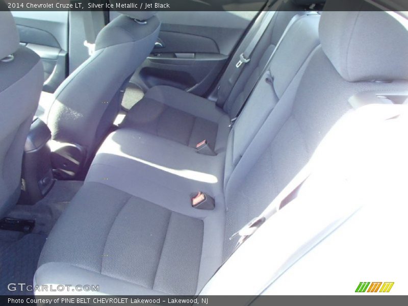 Silver Ice Metallic / Jet Black 2014 Chevrolet Cruze LT
