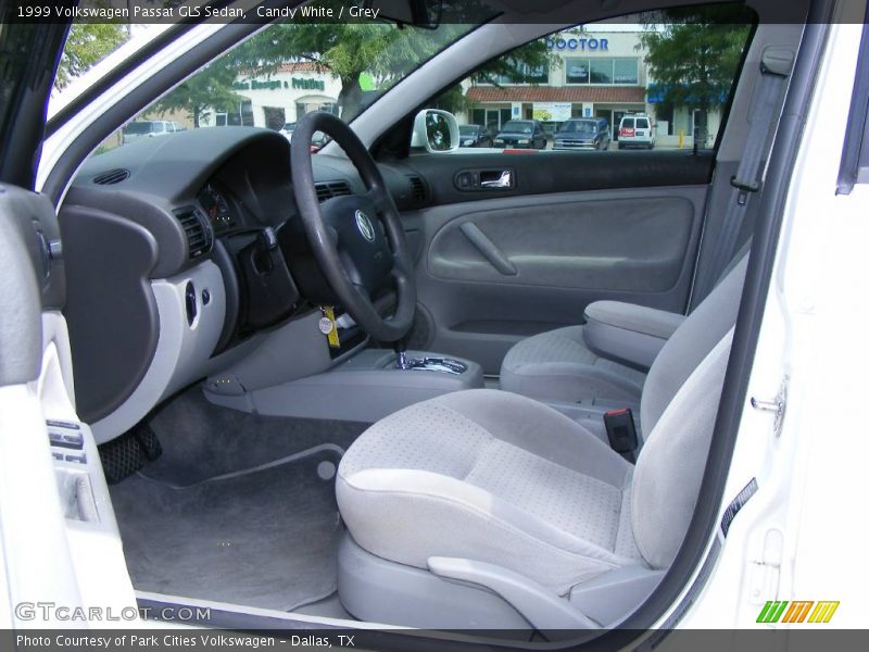 Candy White / Grey 1999 Volkswagen Passat GLS Sedan