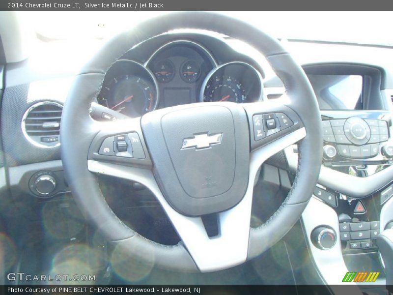 Silver Ice Metallic / Jet Black 2014 Chevrolet Cruze LT
