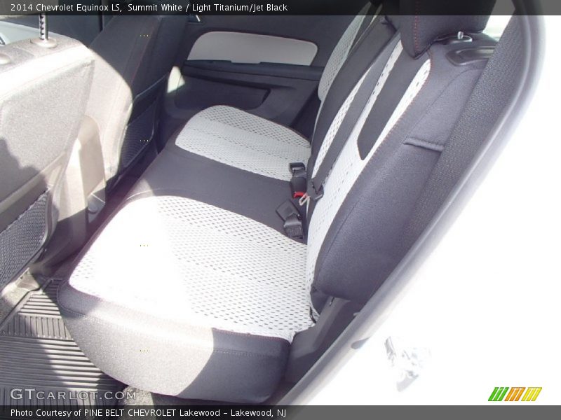 Summit White / Light Titanium/Jet Black 2014 Chevrolet Equinox LS