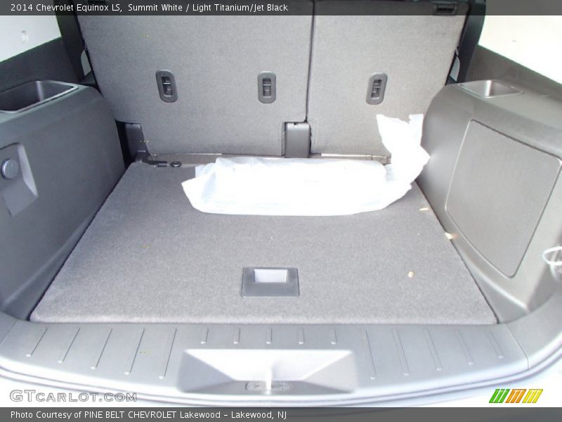 Summit White / Light Titanium/Jet Black 2014 Chevrolet Equinox LS