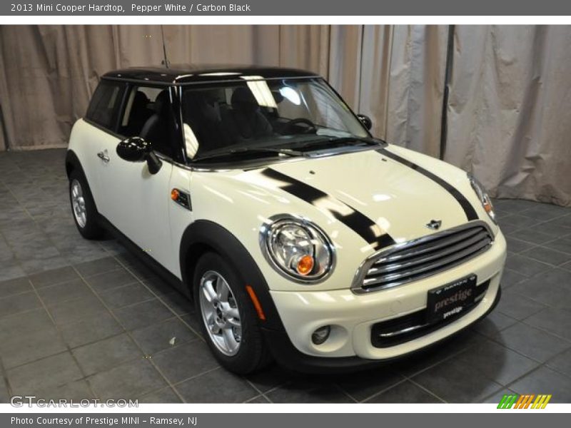 Pepper White / Carbon Black 2013 Mini Cooper Hardtop