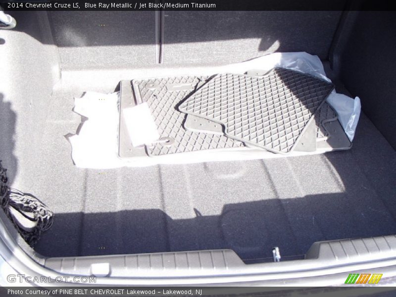 Blue Ray Metallic / Jet Black/Medium Titanium 2014 Chevrolet Cruze LS