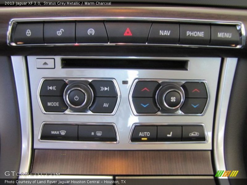 Controls of 2013 XF 3.0