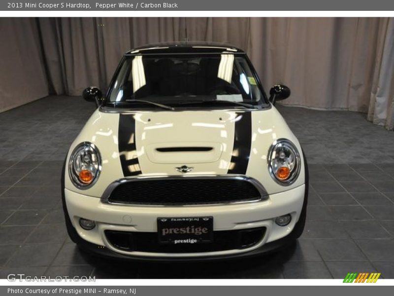 Pepper White / Carbon Black 2013 Mini Cooper S Hardtop