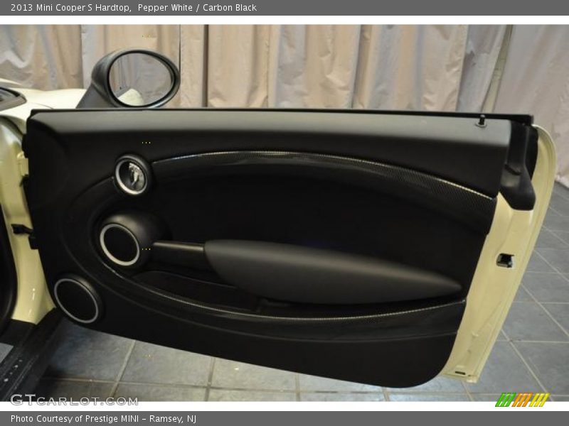 Pepper White / Carbon Black 2013 Mini Cooper S Hardtop