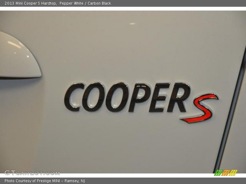 Pepper White / Carbon Black 2013 Mini Cooper S Hardtop