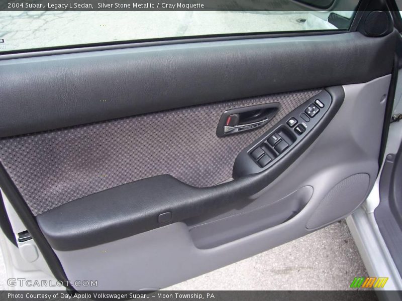 Silver Stone Metallic / Gray Moquette 2004 Subaru Legacy L Sedan