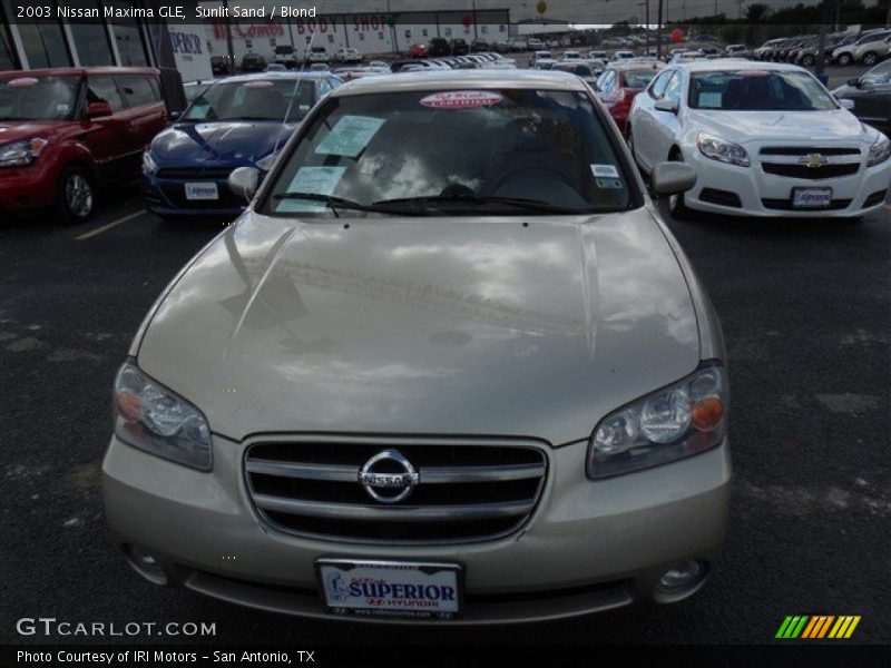 Sunlit Sand / Blond 2003 Nissan Maxima GLE