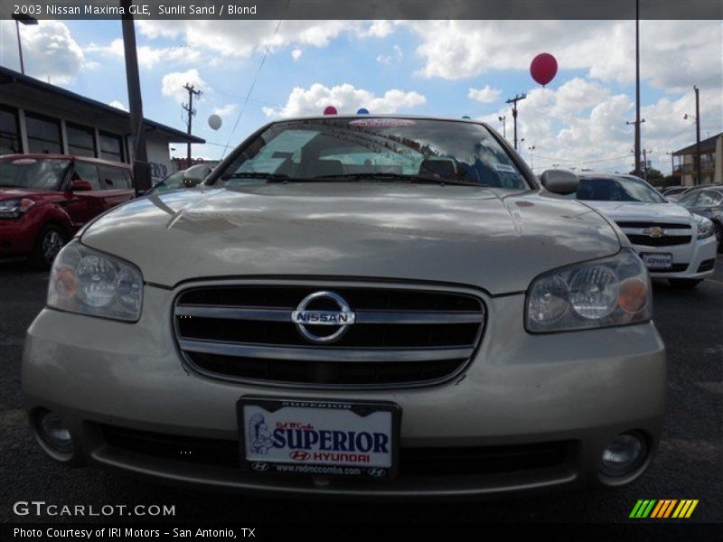 Sunlit Sand / Blond 2003 Nissan Maxima GLE