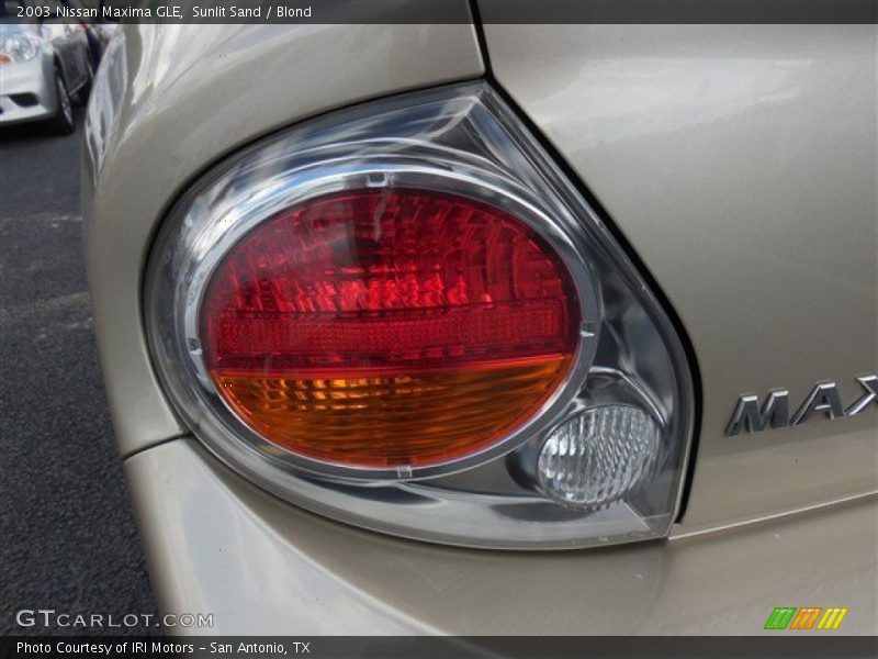 Sunlit Sand / Blond 2003 Nissan Maxima GLE