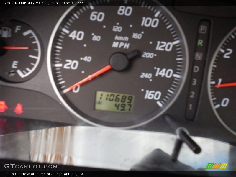 Sunlit Sand / Blond 2003 Nissan Maxima GLE