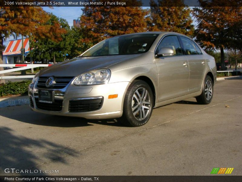 Wheat Beige Metallic / Pure Beige 2006 Volkswagen Jetta 2.5 Sedan