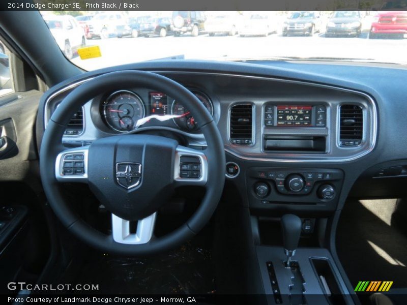 Pitch Black / Black 2014 Dodge Charger SE