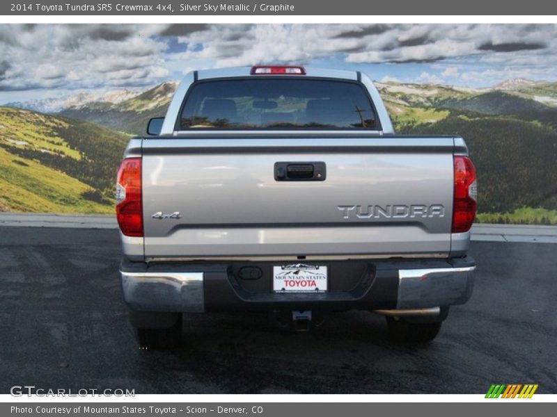 Silver Sky Metallic / Graphite 2014 Toyota Tundra SR5 Crewmax 4x4