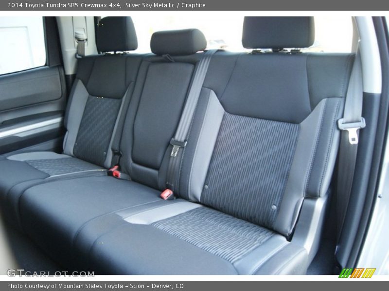 Silver Sky Metallic / Graphite 2014 Toyota Tundra SR5 Crewmax 4x4