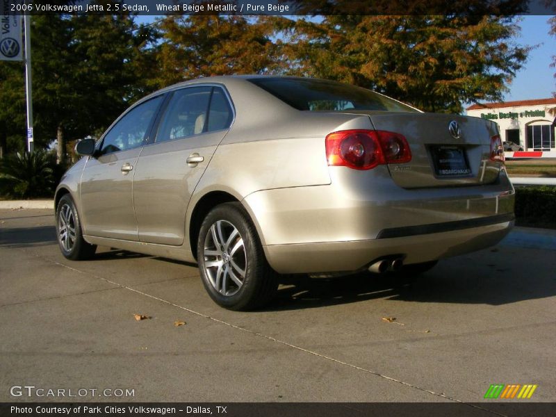 Wheat Beige Metallic / Pure Beige 2006 Volkswagen Jetta 2.5 Sedan