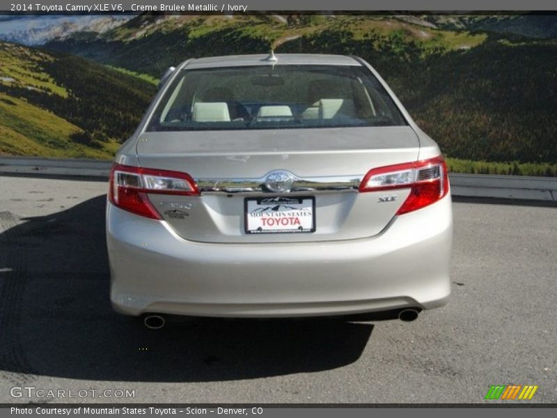 Creme Brulee Metallic / Ivory 2014 Toyota Camry XLE V6