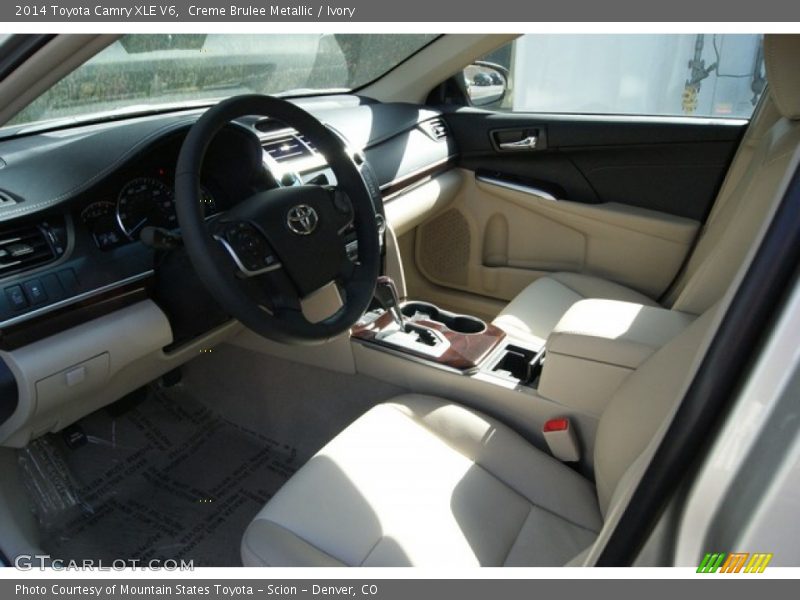 Creme Brulee Metallic / Ivory 2014 Toyota Camry XLE V6