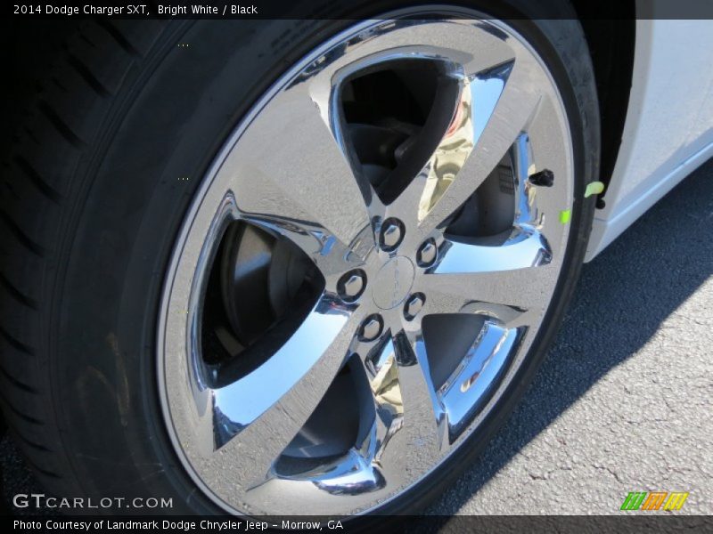 Bright White / Black 2014 Dodge Charger SXT
