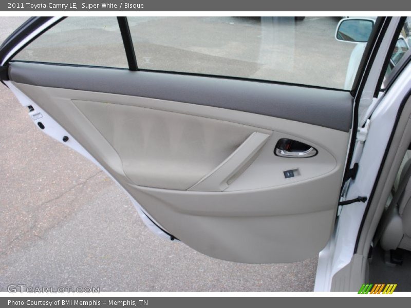 Super White / Bisque 2011 Toyota Camry LE
