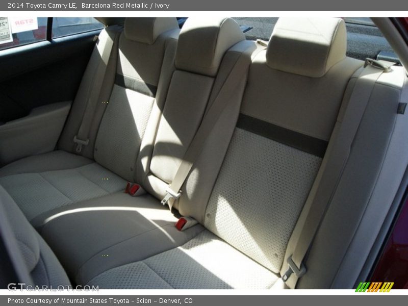 Barcelona Red Metallic / Ivory 2014 Toyota Camry LE