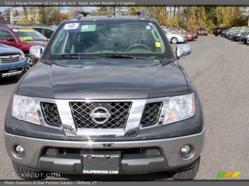 Night Armor Metallic / Graphite 2010 Nissan Frontier LE Crew Cab 4x4