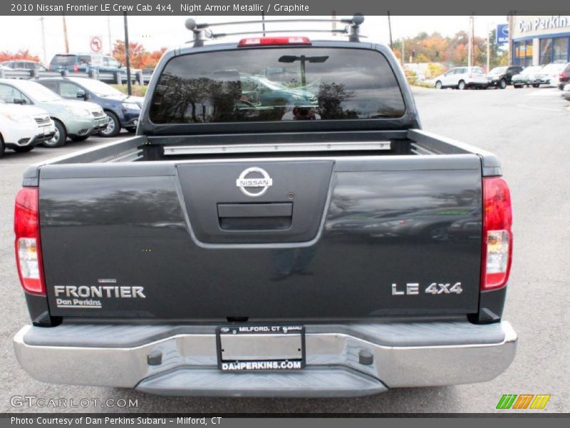 Night Armor Metallic / Graphite 2010 Nissan Frontier LE Crew Cab 4x4