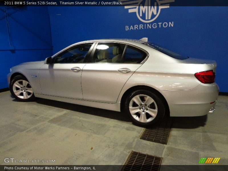 Titanium Silver Metallic / Oyster/Black 2011 BMW 5 Series 528i Sedan