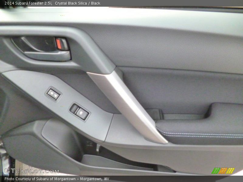 Crystal Black Silica / Black 2014 Subaru Forester 2.5i