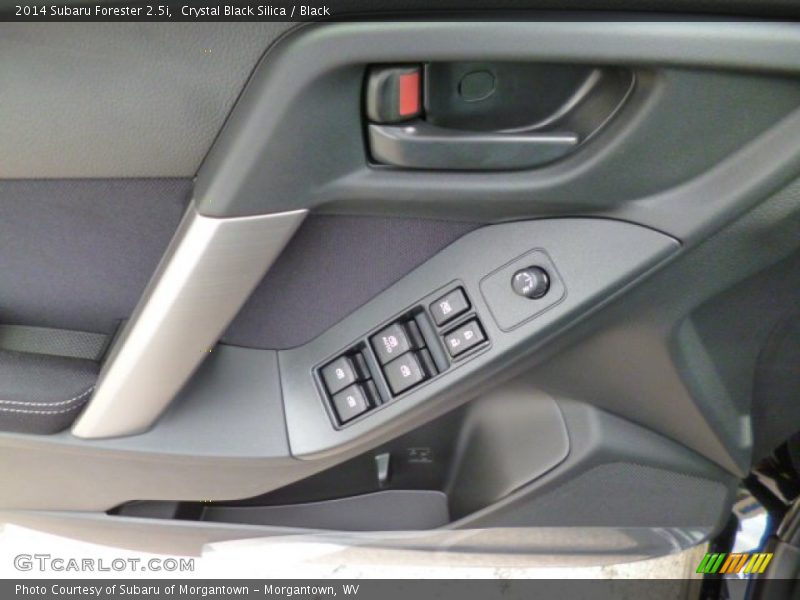 Crystal Black Silica / Black 2014 Subaru Forester 2.5i