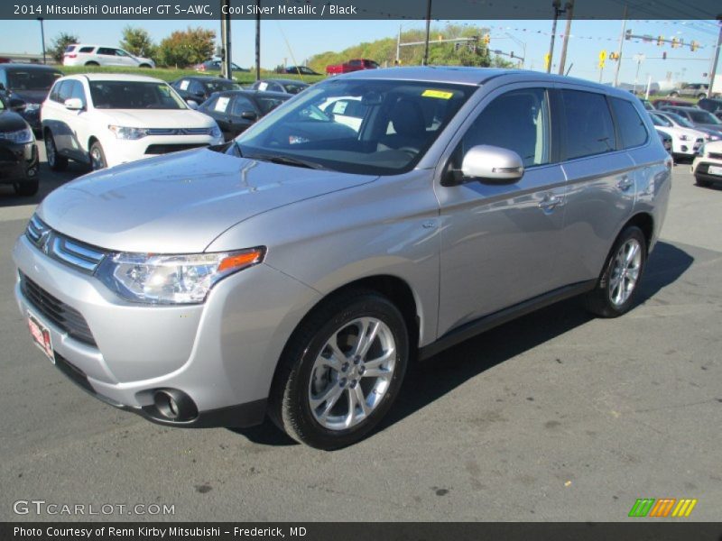 Cool Silver Metallic / Black 2014 Mitsubishi Outlander GT S-AWC