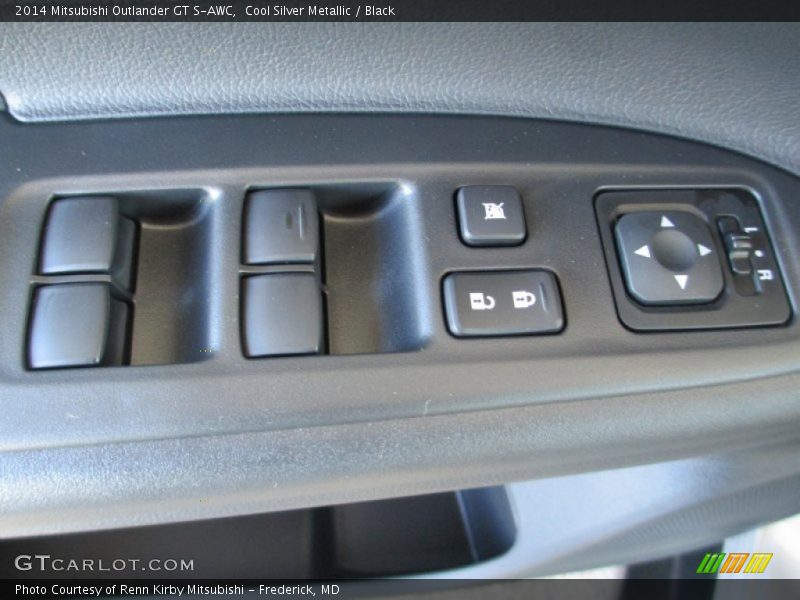 Cool Silver Metallic / Black 2014 Mitsubishi Outlander GT S-AWC