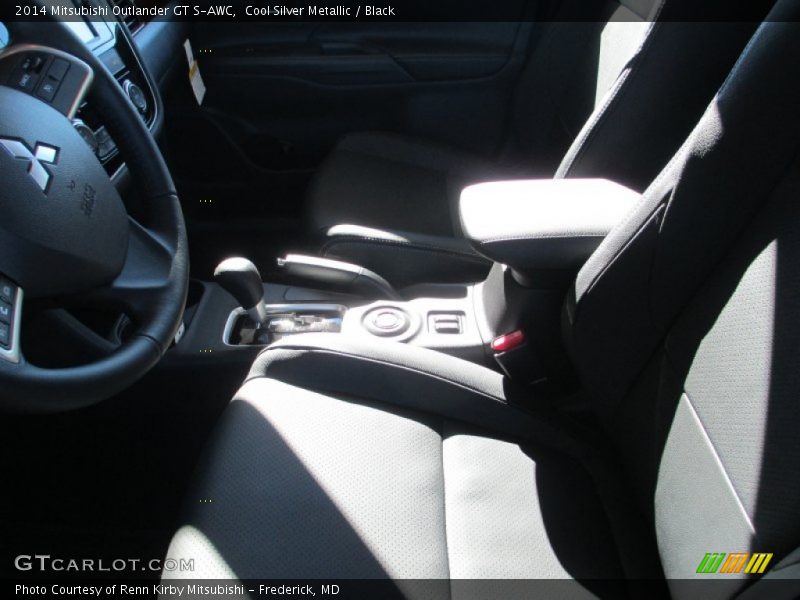 Cool Silver Metallic / Black 2014 Mitsubishi Outlander GT S-AWC