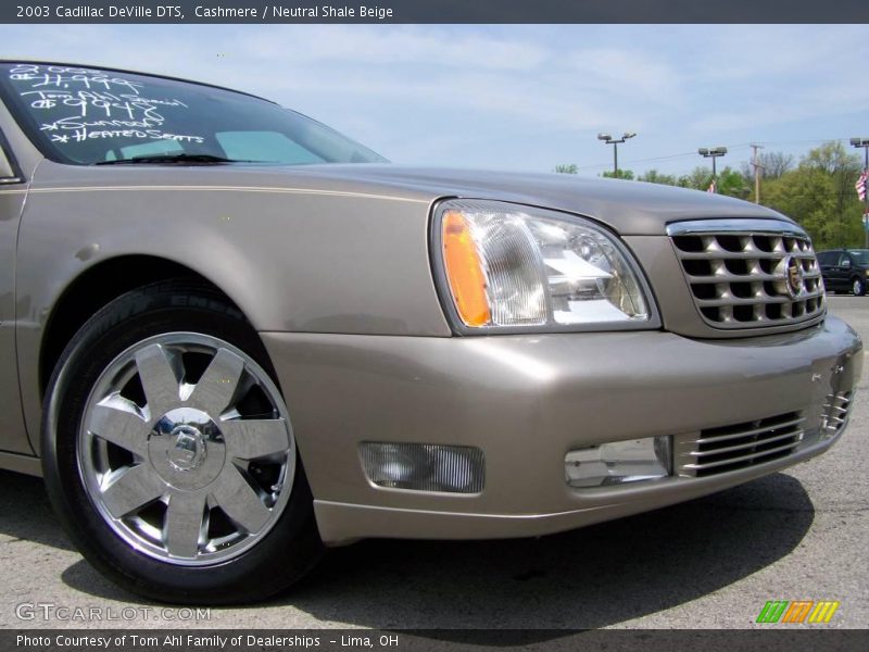 Cashmere / Neutral Shale Beige 2003 Cadillac DeVille DTS