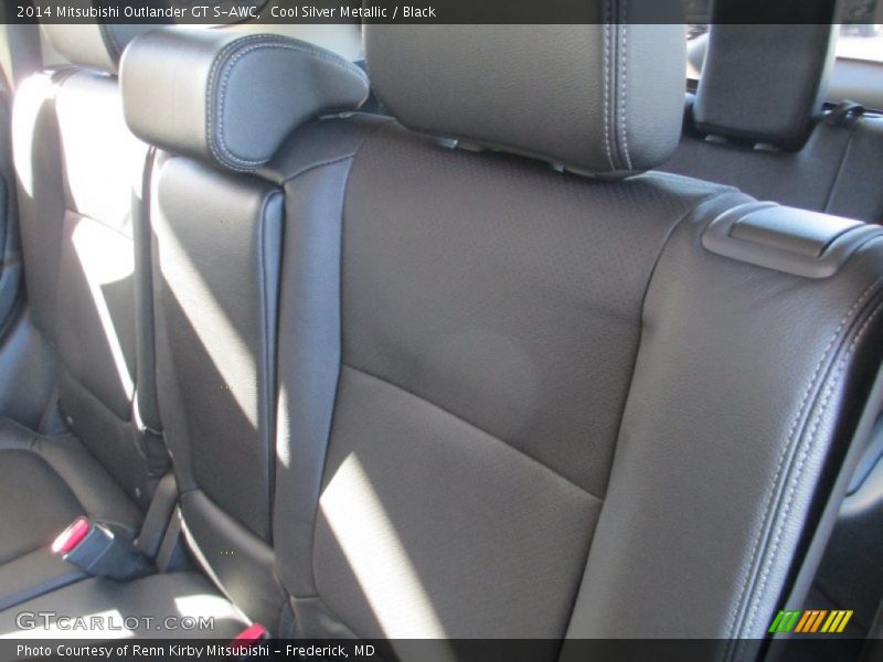 Cool Silver Metallic / Black 2014 Mitsubishi Outlander GT S-AWC