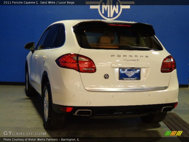Sand White / Luxor Beige 2011 Porsche Cayenne S