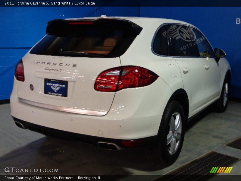 Sand White / Luxor Beige 2011 Porsche Cayenne S